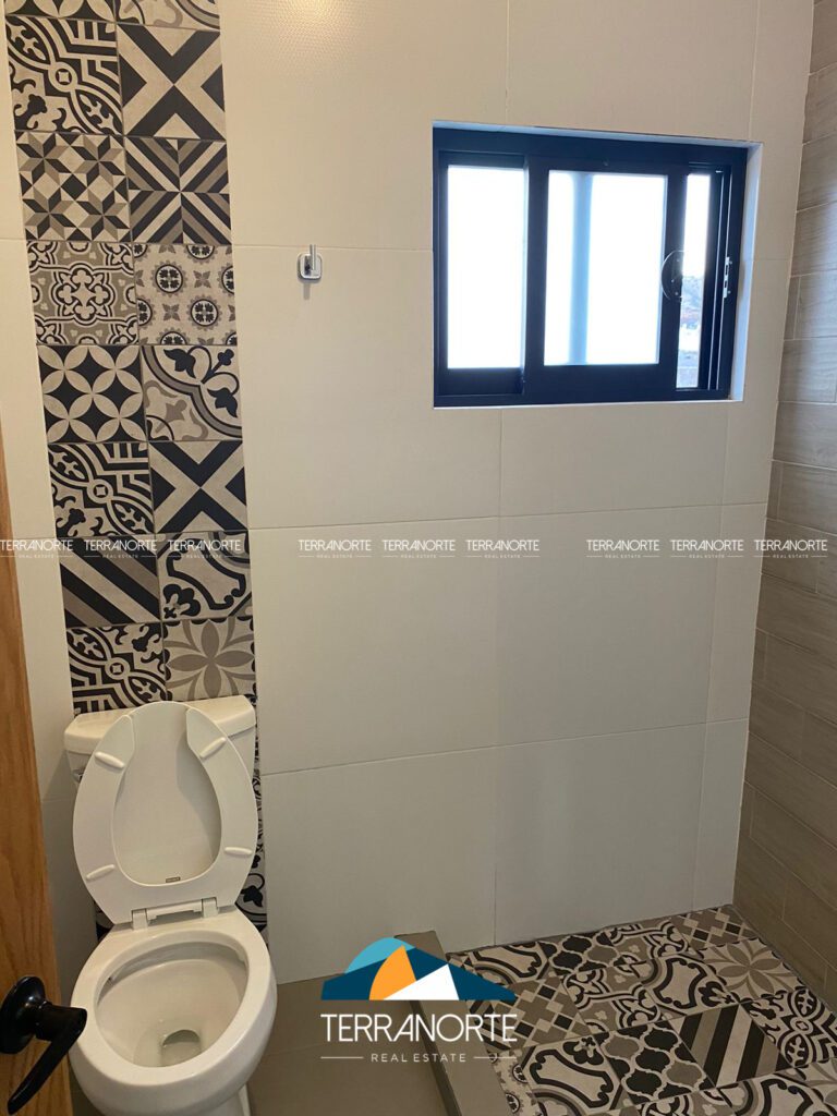 1465D97C-0512-480B-9480-F146FCF9CF02