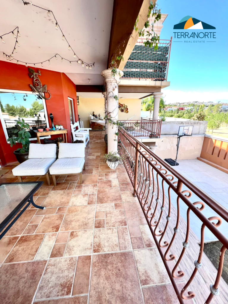 16CE4068-5FBE-4F5E-AF0D-8895FAF54CDE