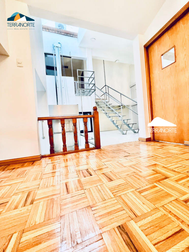 321DA2F1-E8B2-4EB6-AFBD-EDD2DA9E3B04