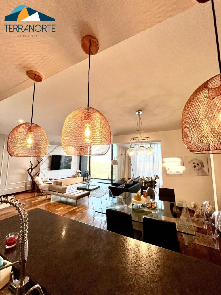 5E05ADB7-6AFE-44DE-8834-D44B0397801B