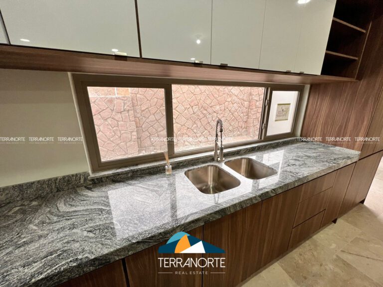 6A2CD2AC-F54D-432D-B2EA-347FC1BED406