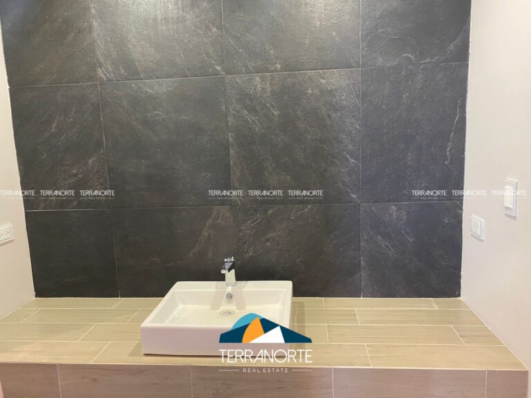 86807DB3-2B06-44D0-82E0-2C57CDCCF6FD