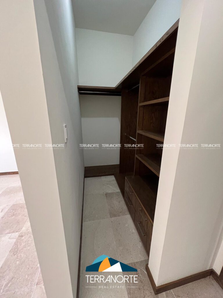 A70BEF42-7DC4-4BE4-989A-CCD56E164980