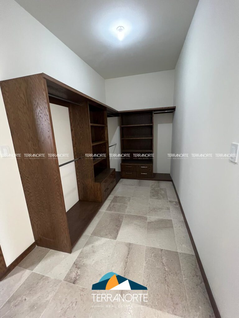 C052925D-601F-4415-AFFA-1BD410B5BD98