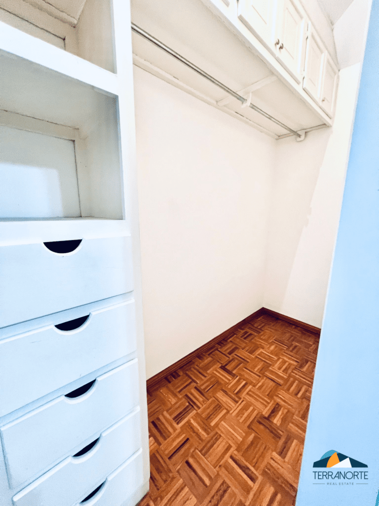 EBF613B8-12E9-484C-AE5B-5C276D2FFBFE