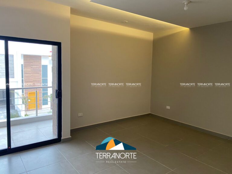 F961BDDC-9DEF-4BFF-8C8C-1FB923FC4AE7