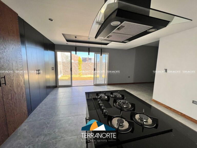 40392CA7-470F-4DD7-91D6-CE7FC155DC2E