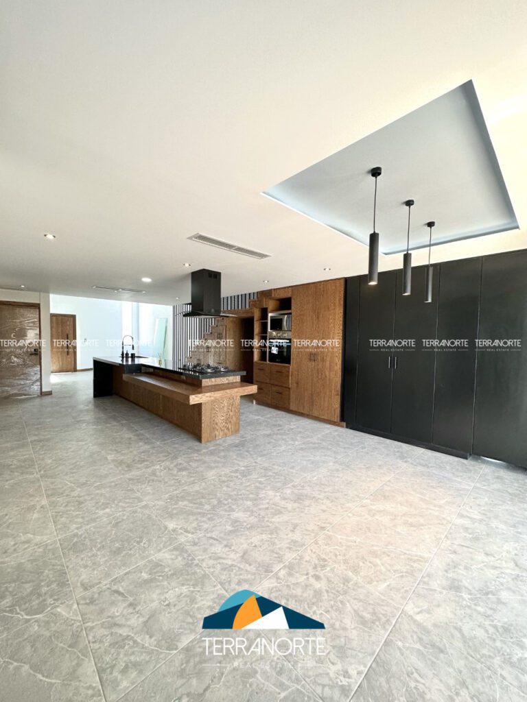 4DE96CFF-D2D4-4886-B00C-EE605AB8A3A2