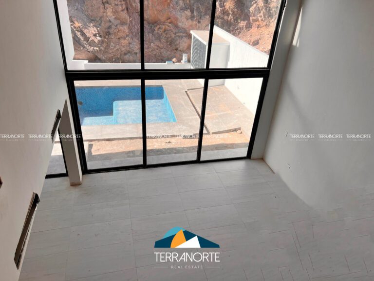 5DC6DEE3-CE46-4BEE-A86C-4401B5CE5A80