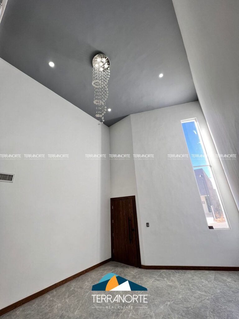 63490292-CEAA-4125-A5B3-6174C9953629