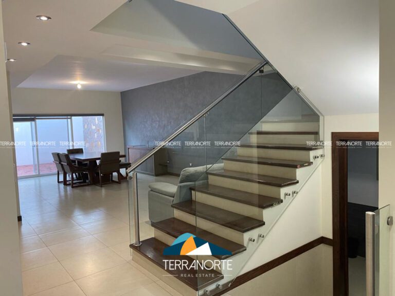 72D9BF1E-CA61-4A32-8256-435587C5CAB2