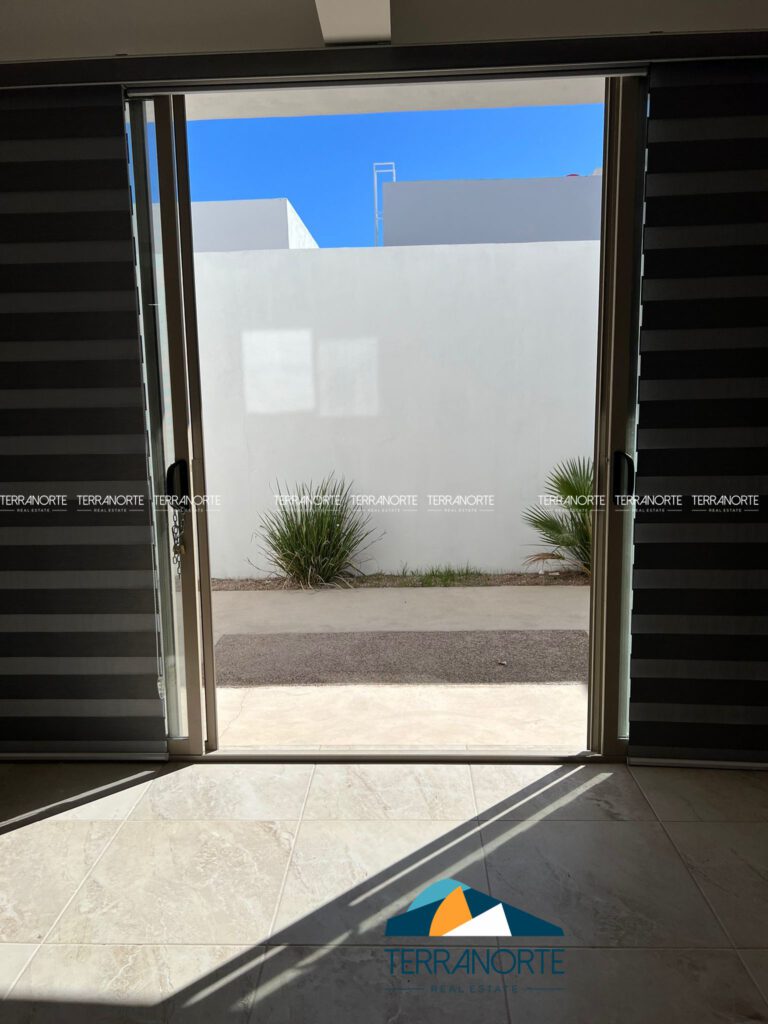 7A1EC1F5-1984-469E-9F50-A8606EF38951