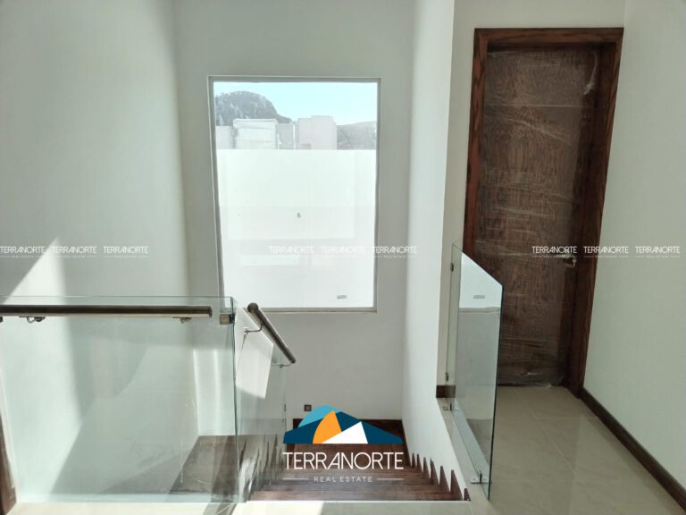 87A69FC0-1FB7-4B05-A905-9D49195887BD