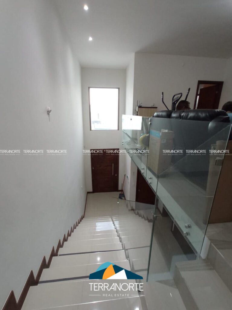 B81C433F-6F0D-4D9B-B93A-B2C3D261A644