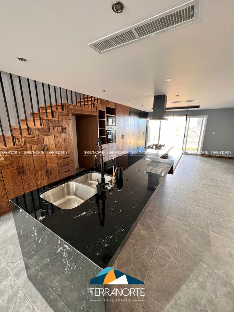 B83F7ACA-0361-4527-80F9-342D8FE369A2