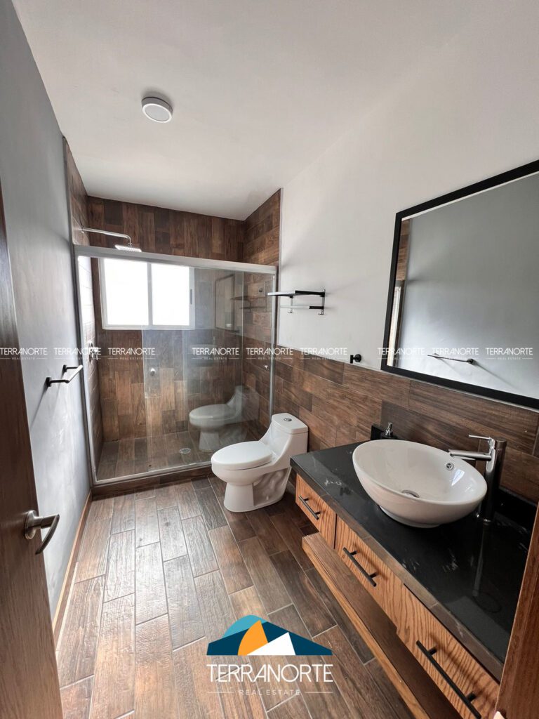 D8BE6EFD-72DD-4FB9-A88A-F2AA620A03E8