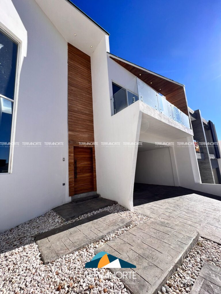 E1124932-4E1A-4139-8DDA-CF4FCC2420C0