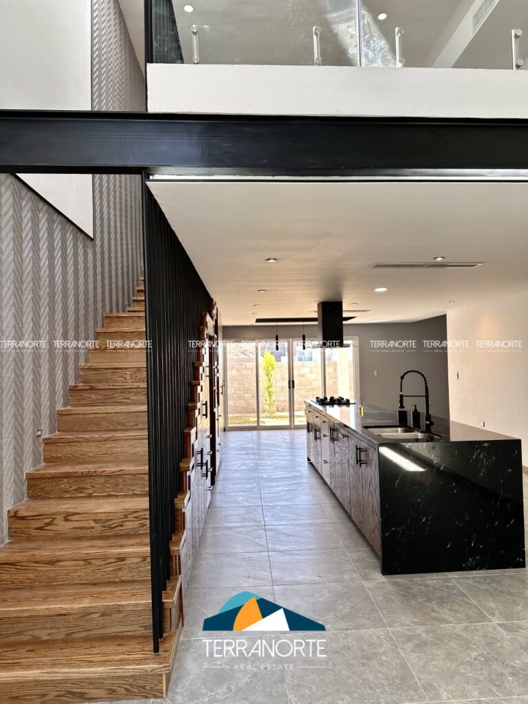 EA47A94C-086C-45C5-B8A1-A34D44570C0A