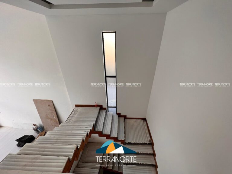 EAE787B7-BDCA-4805-A536-F11533AD2AA9