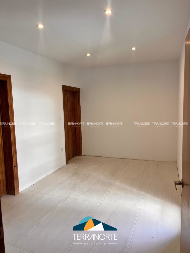 F4C3709E-6861-4878-9891-4B7E9080E381