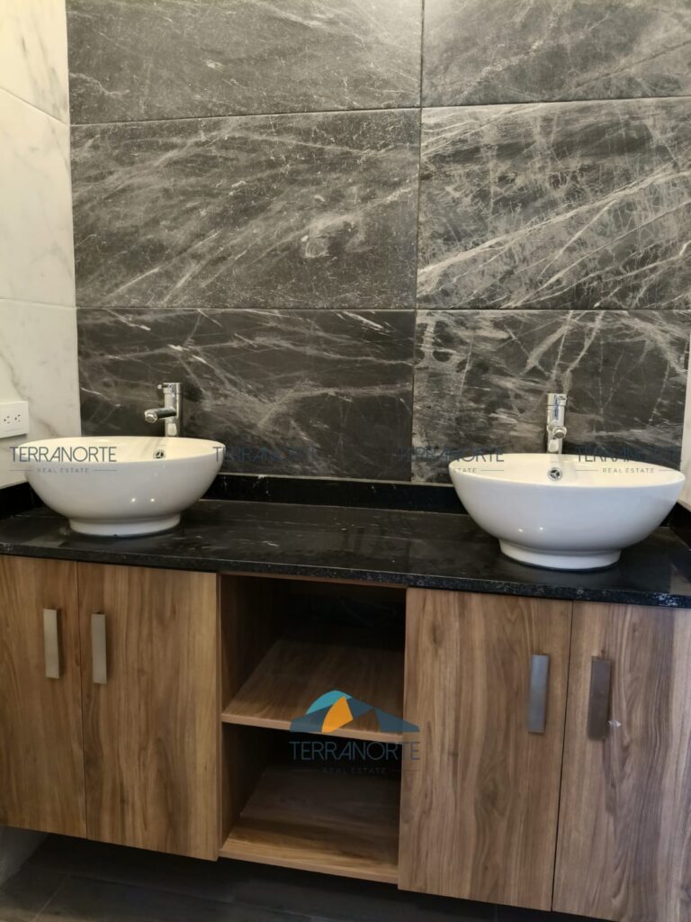 bfdec368-264e-48b4-afd8-5c962c08773b