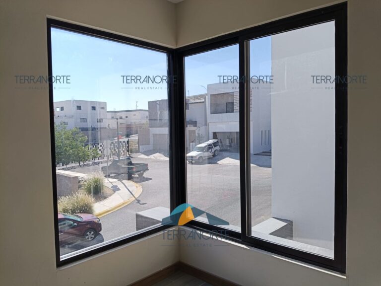 e2664bfe-c335-4919-96ec-4b1c341f9e4a