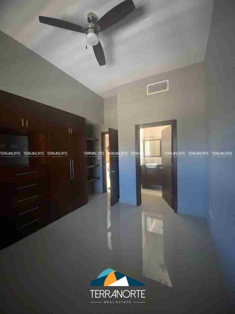 0B0568D7-025C-4538-9452-72ECB49D9F10