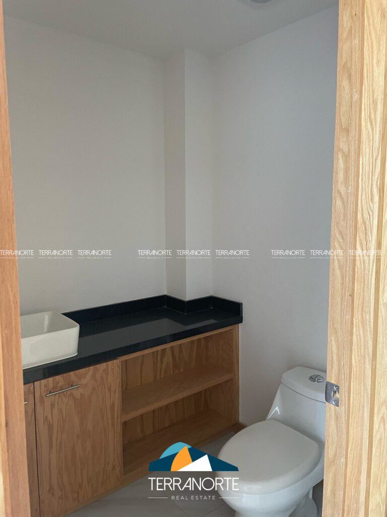 2E263FD1-71F5-463C-9D80-F40AD4B6A801