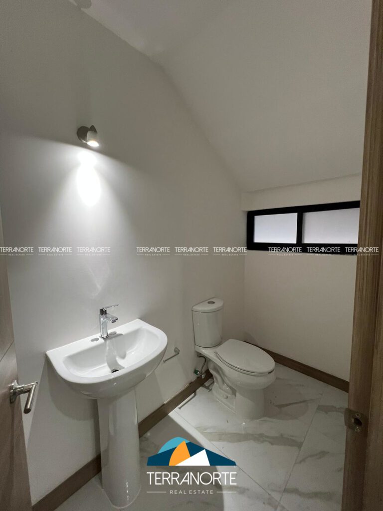 3EE09158-445A-4F13-9807-7CFD1BC2B2EA