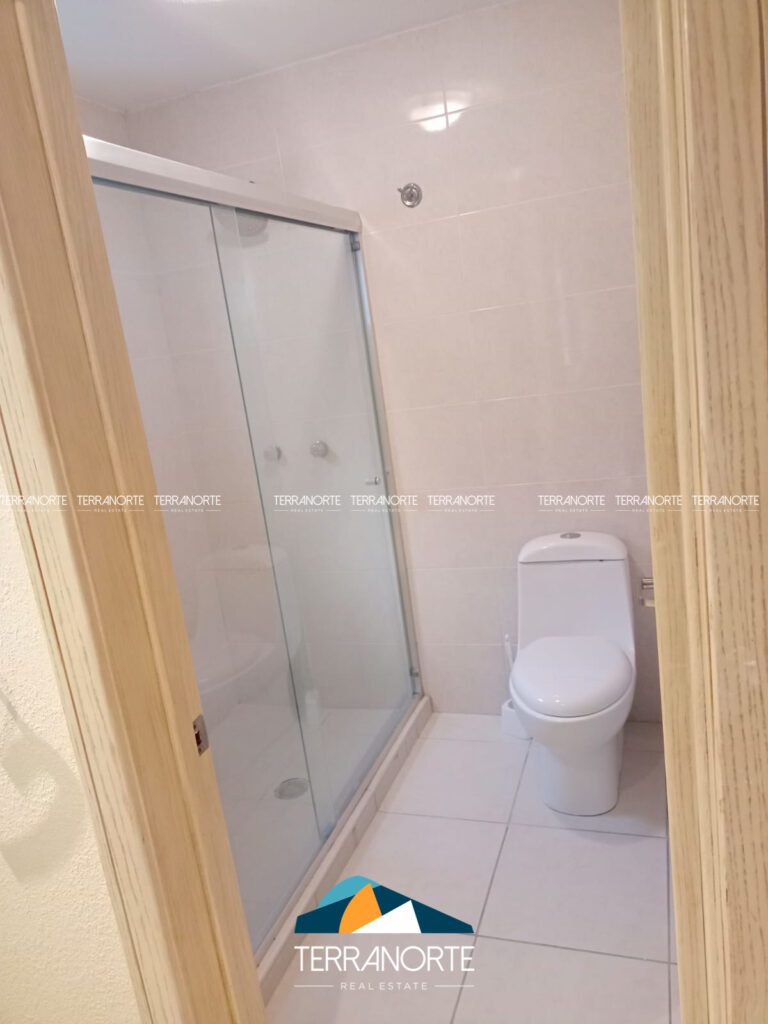 67F6A0E8-0E08-457E-B52B-52E4B6CA3ACC