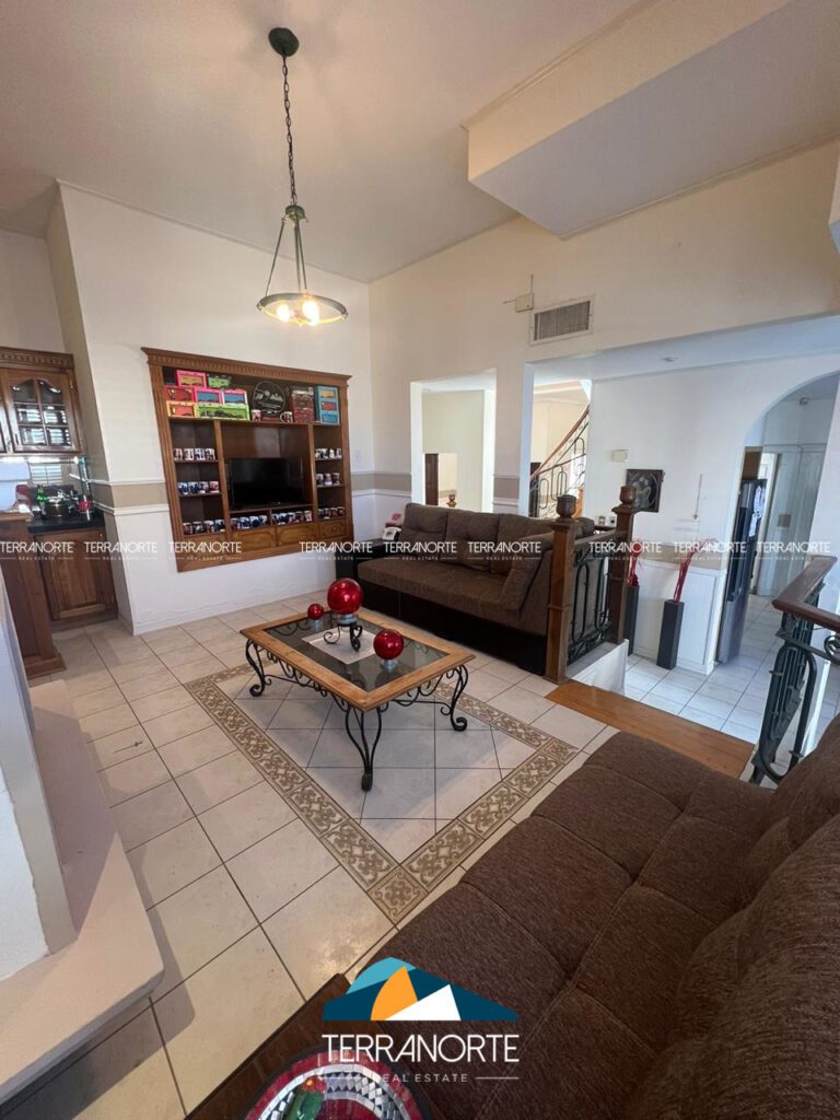 77F5D0EC-79E3-4924-8616-3CB4C622589A