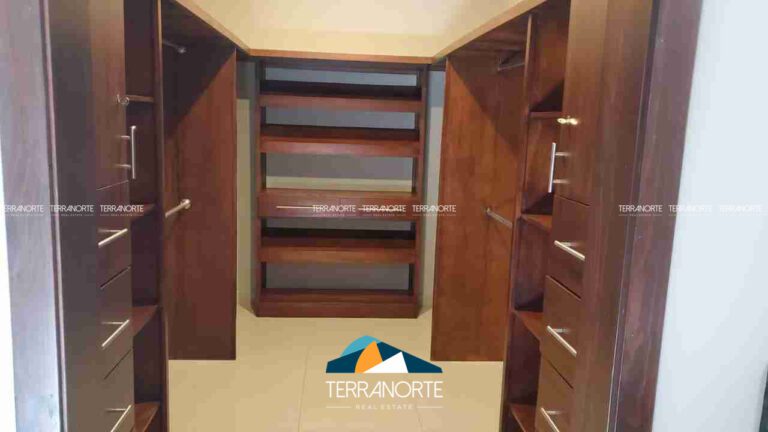 79A3974A-13BA-47B2-B07C-8535612F43F0