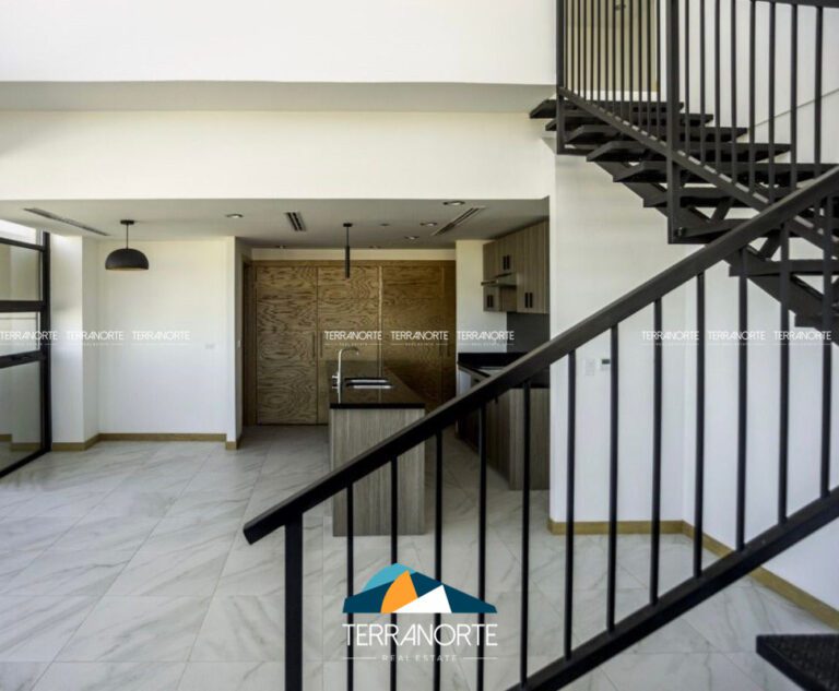 8AE5161B-FBEF-4963-982D-D2BF0A723A34