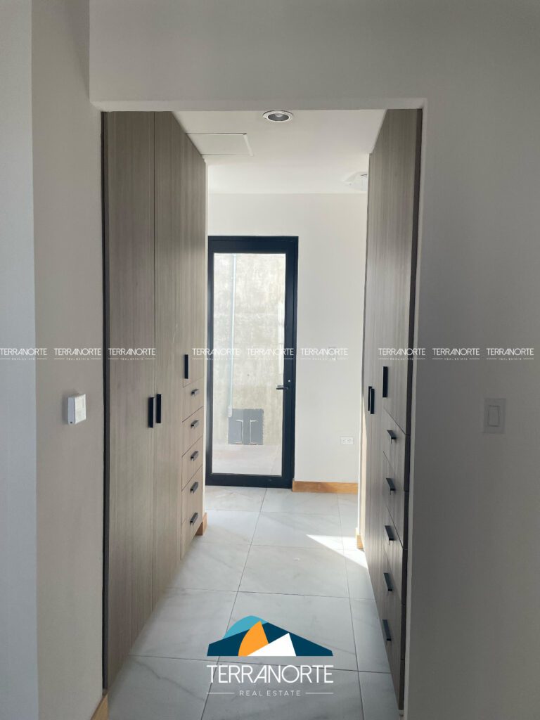 95F07EBB-62B5-4ADC-9644-209D78BE1C46