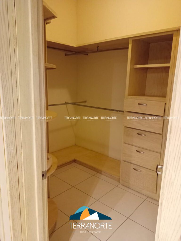 9CC4CDDF-EF5C-4F2D-9B53-A2F198210DE9