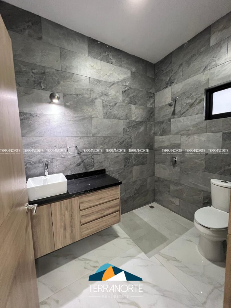 B048A468-3BA6-4B08-8271-2D3B9EF8FEFF