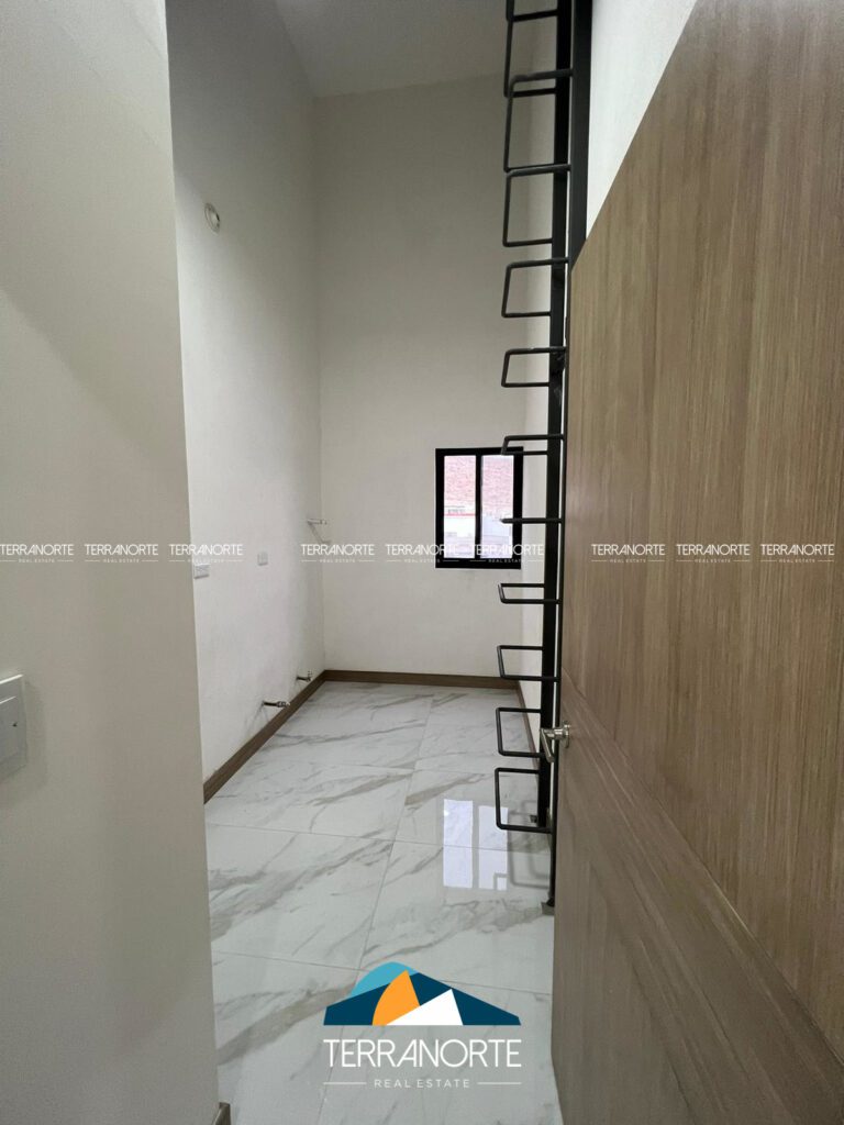 CF373FD6-C85A-465B-BC62-49899ACF89F7