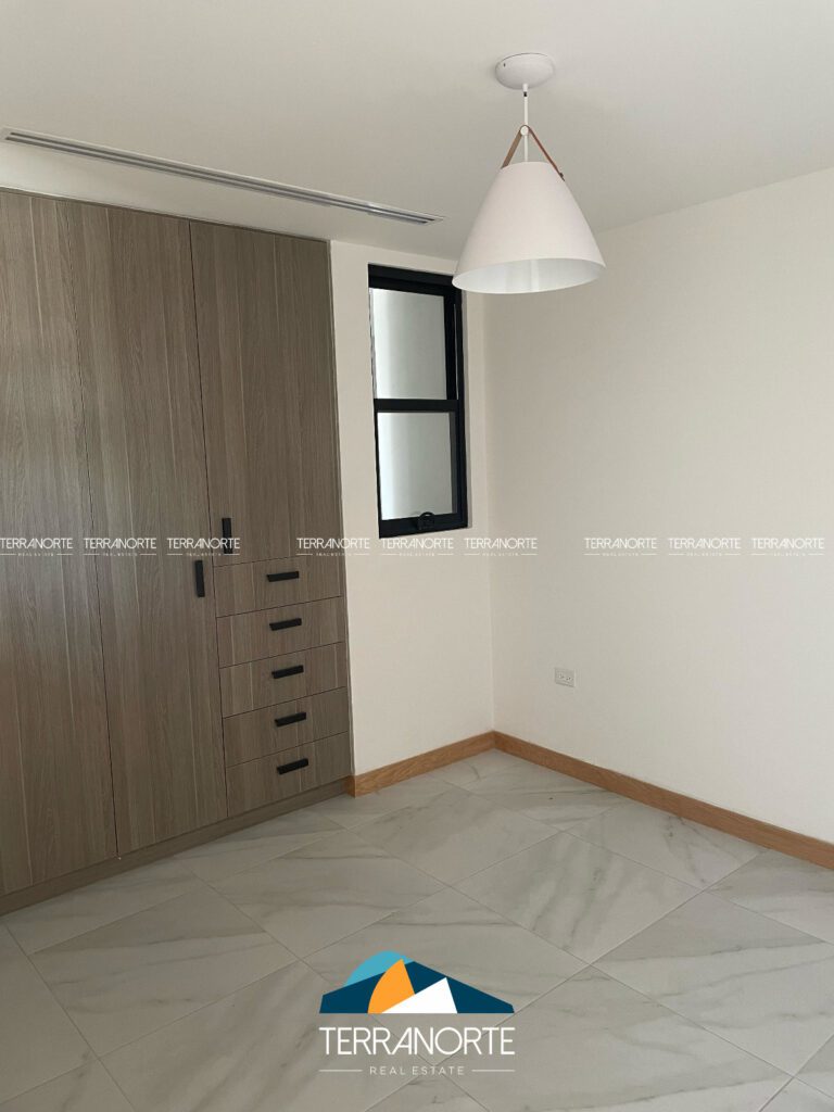 F1178025-1424-4318-8ECB-097E422881F2