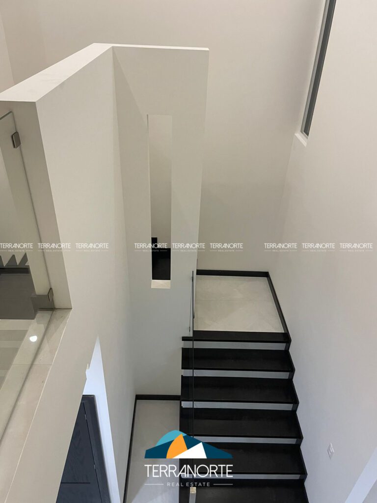 058B468C-C075-4C98-BADC-12677553C1A8