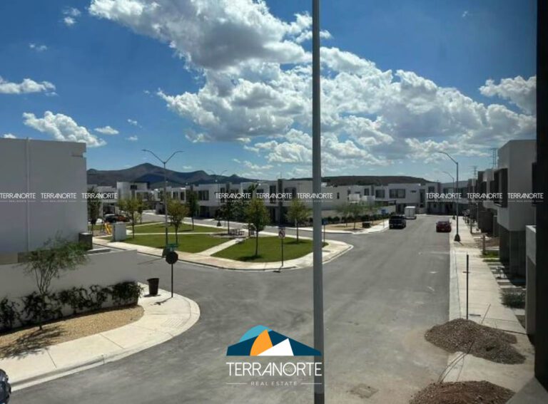 0E05EC9B-5F7A-4C09-8798-685BA3BCF336