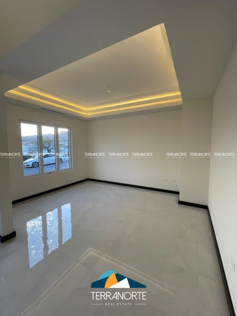 11F30959-E5D7-45BA-99CF-119891895001