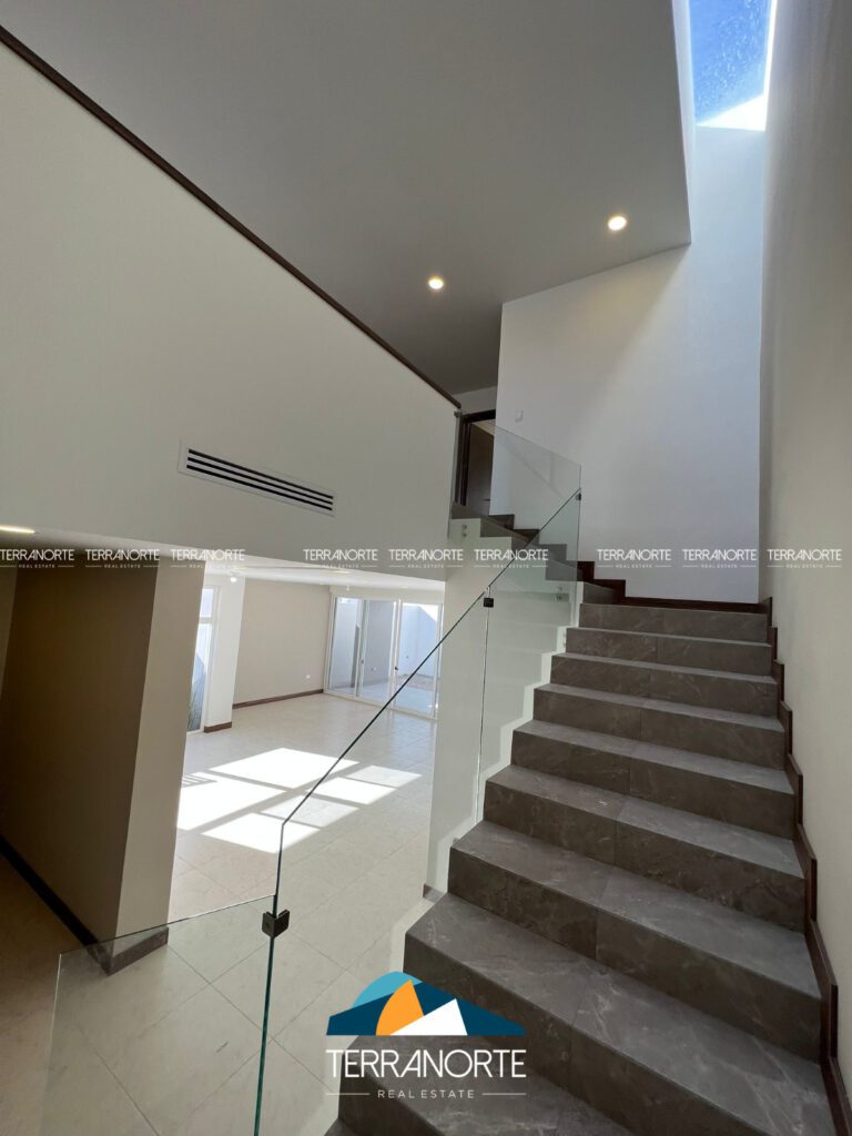 12DF41A8-C2AC-42E2-9690-25E964298E9E