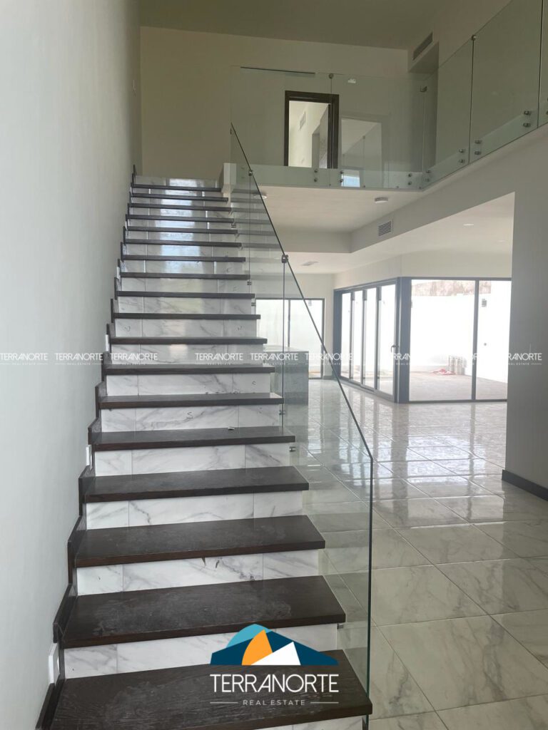 2D8525FE-C1F7-47A6-95B8-425481DBD99C