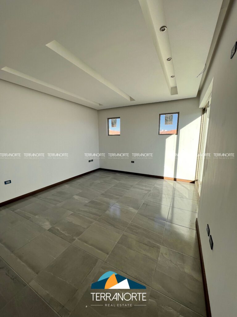 33001F4D-797C-4CEF-B032-79FB51C4F7C2