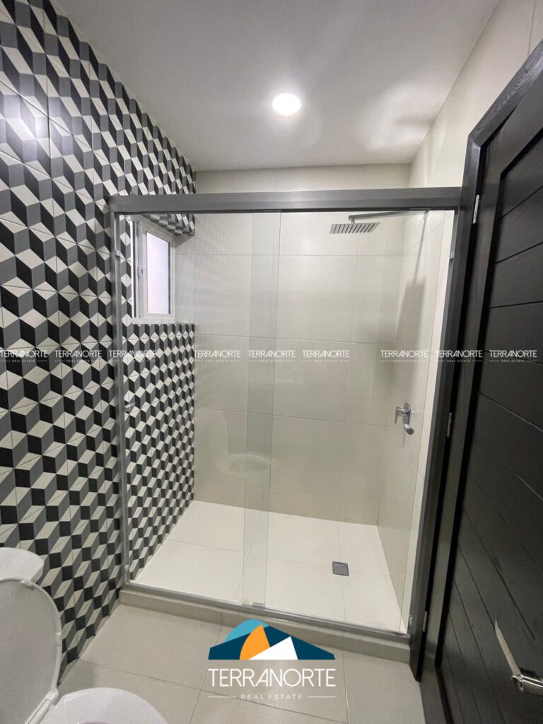 4C5560E0-C118-448C-945F-ADC8ABEA656B