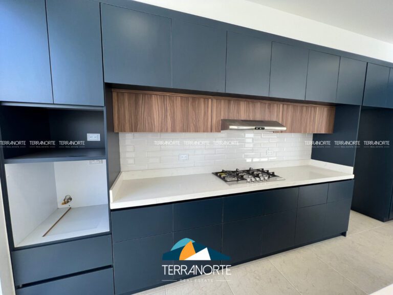 5B7A248E-8A24-46C2-A7FB-17001A0828FD