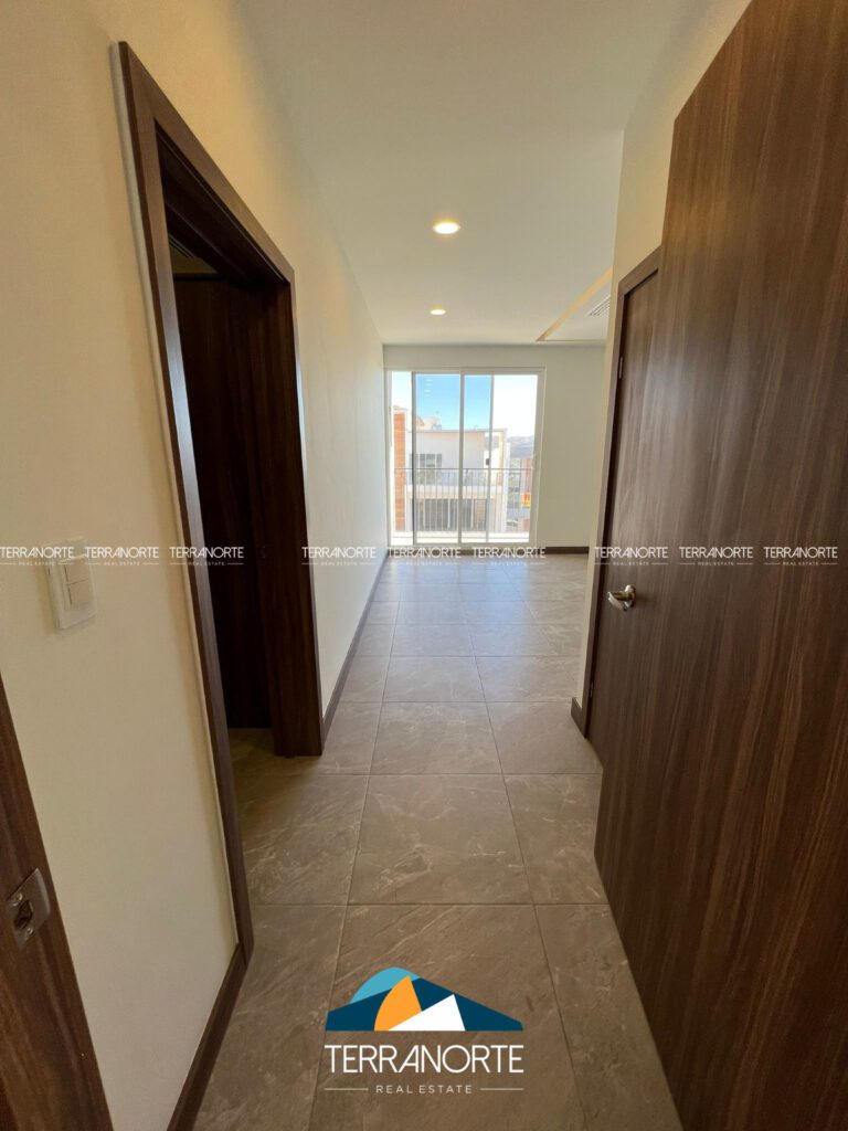 8A103837-E834-47A2-8F65-70E280BD2EBC