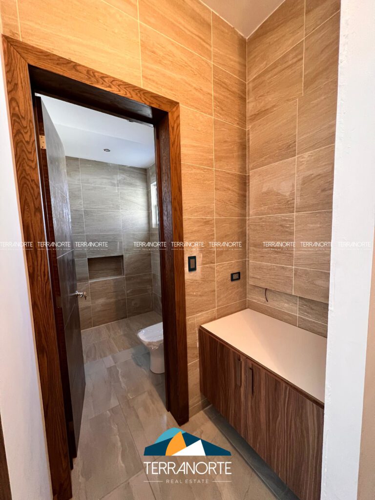 9AAB6834-53D1-457D-839E-4E9097AD151B