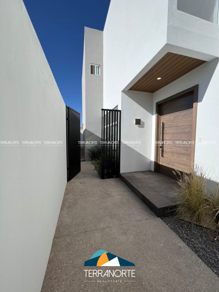 9F009878-13A9-4CD5-869E-B7786969B4A8