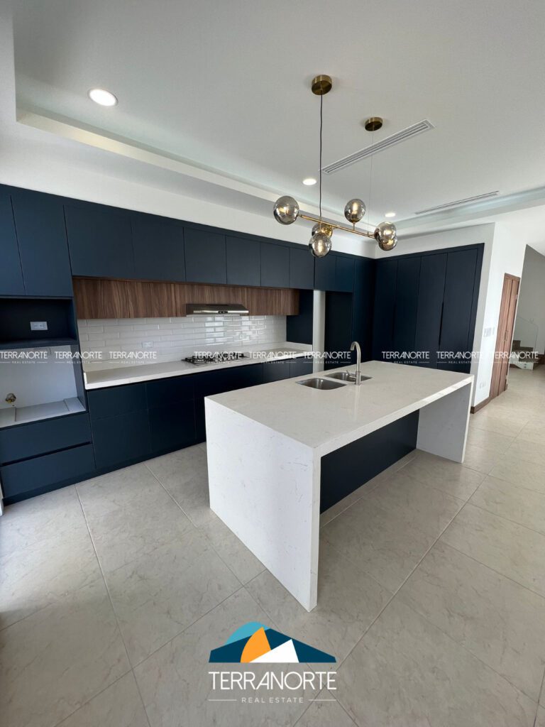 A77E8B3F-E99D-4A91-ADD4-1732B36965D6